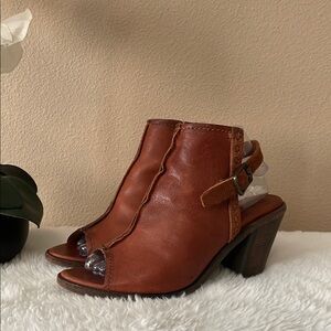 Leather Frye Dani Shield Sling Sandal Booties Shoes Size 7.5